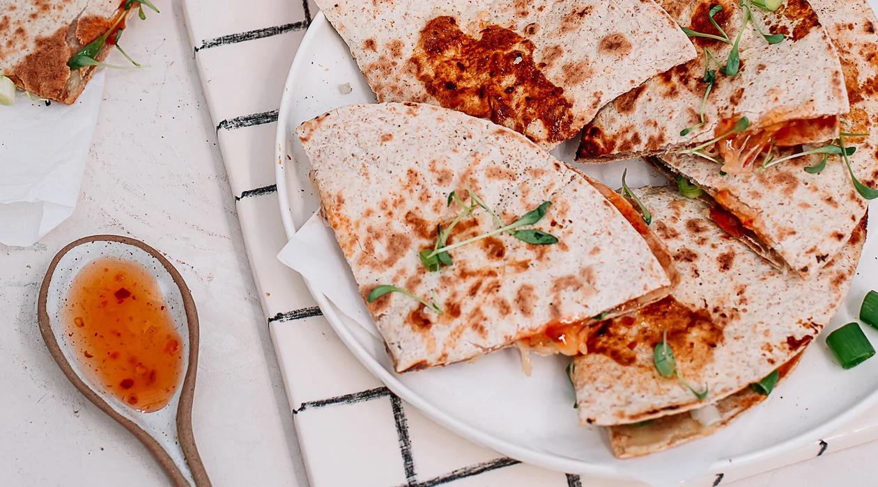 Quesedillas met Pauwels Sweet Chili